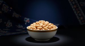 قیمت بادام زمینی در آستانه